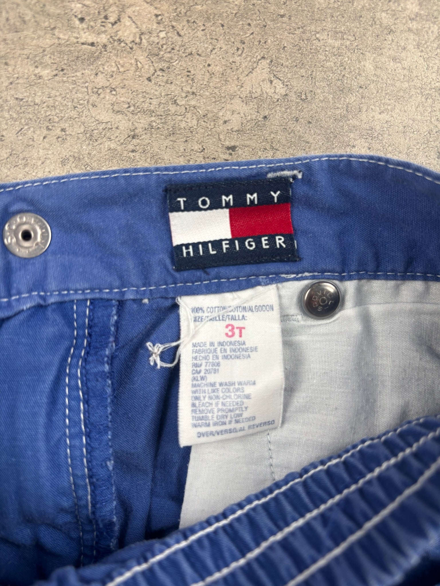 Vintage Tommy Hilfiger Shorts 3/4T