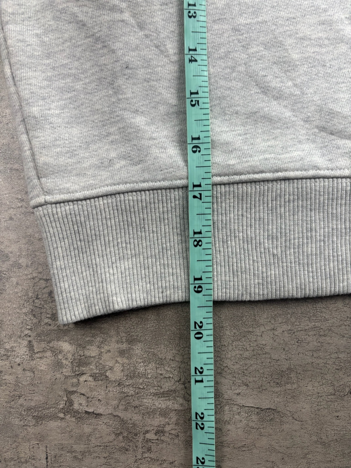 Vintage Tommy Jeans Sweater 5T
