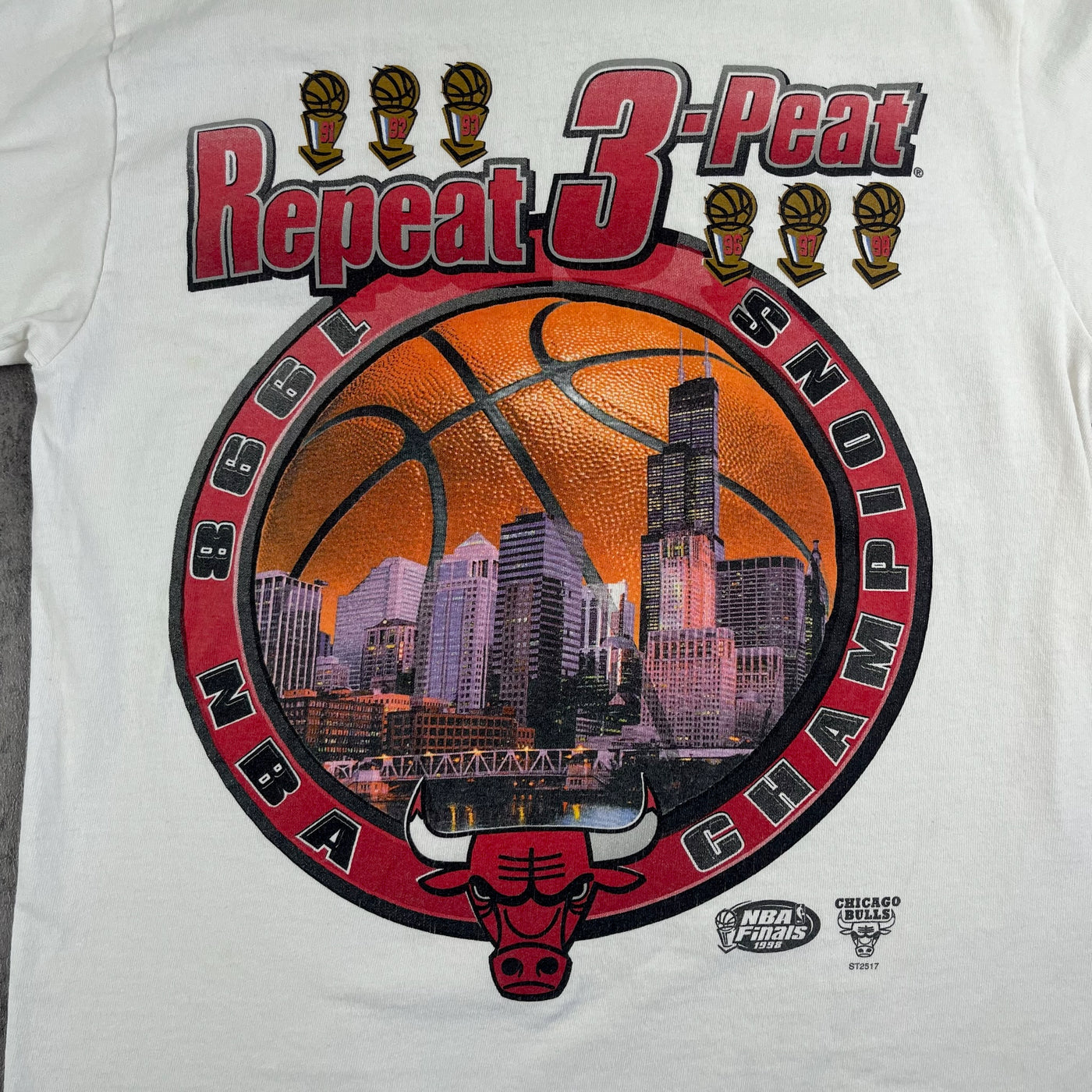 Vintage ‘98 Bulls 3-Peat Youth Large