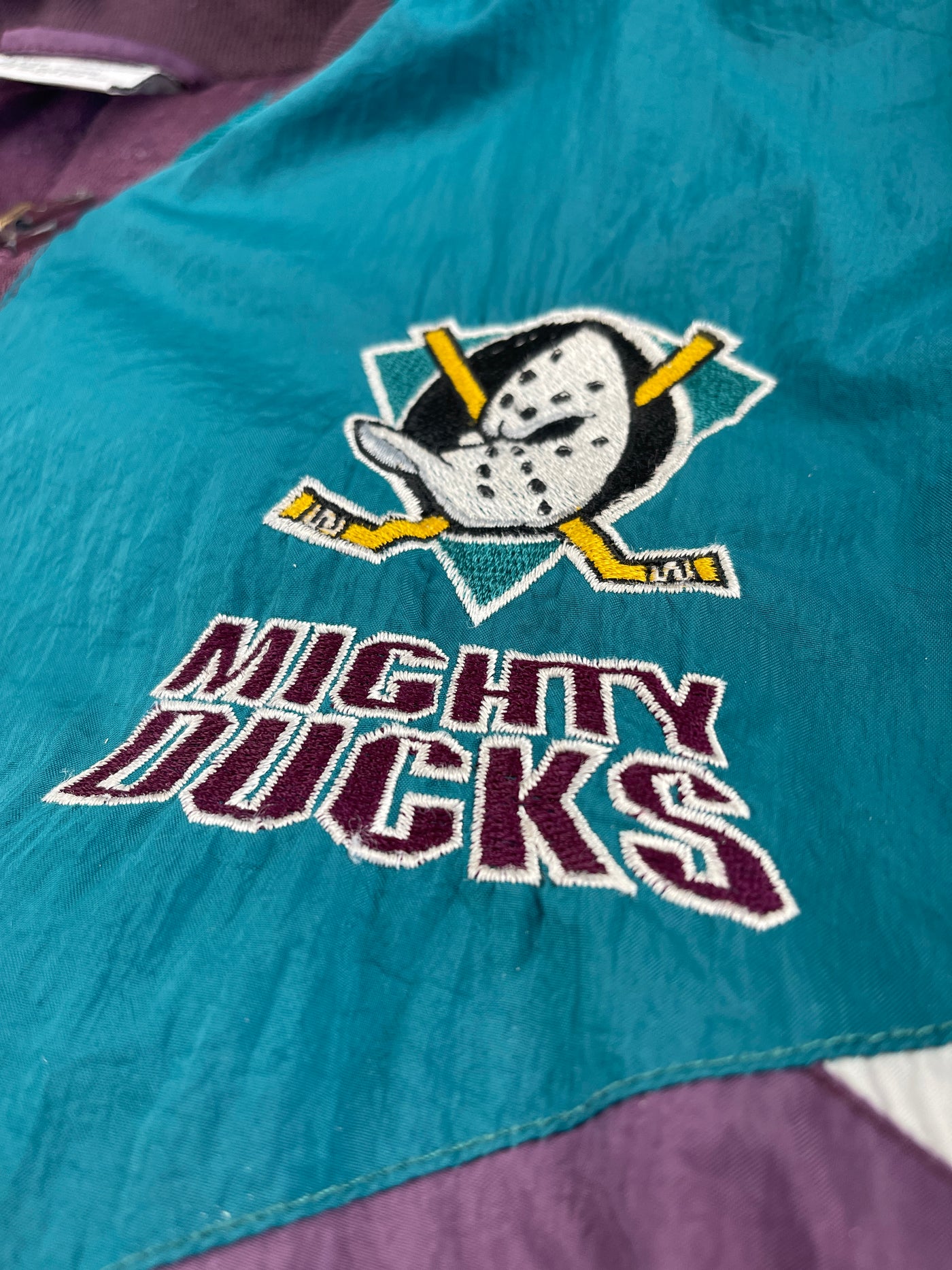 Vintage Mighty Ducks Puffer Jacket Youth Medium