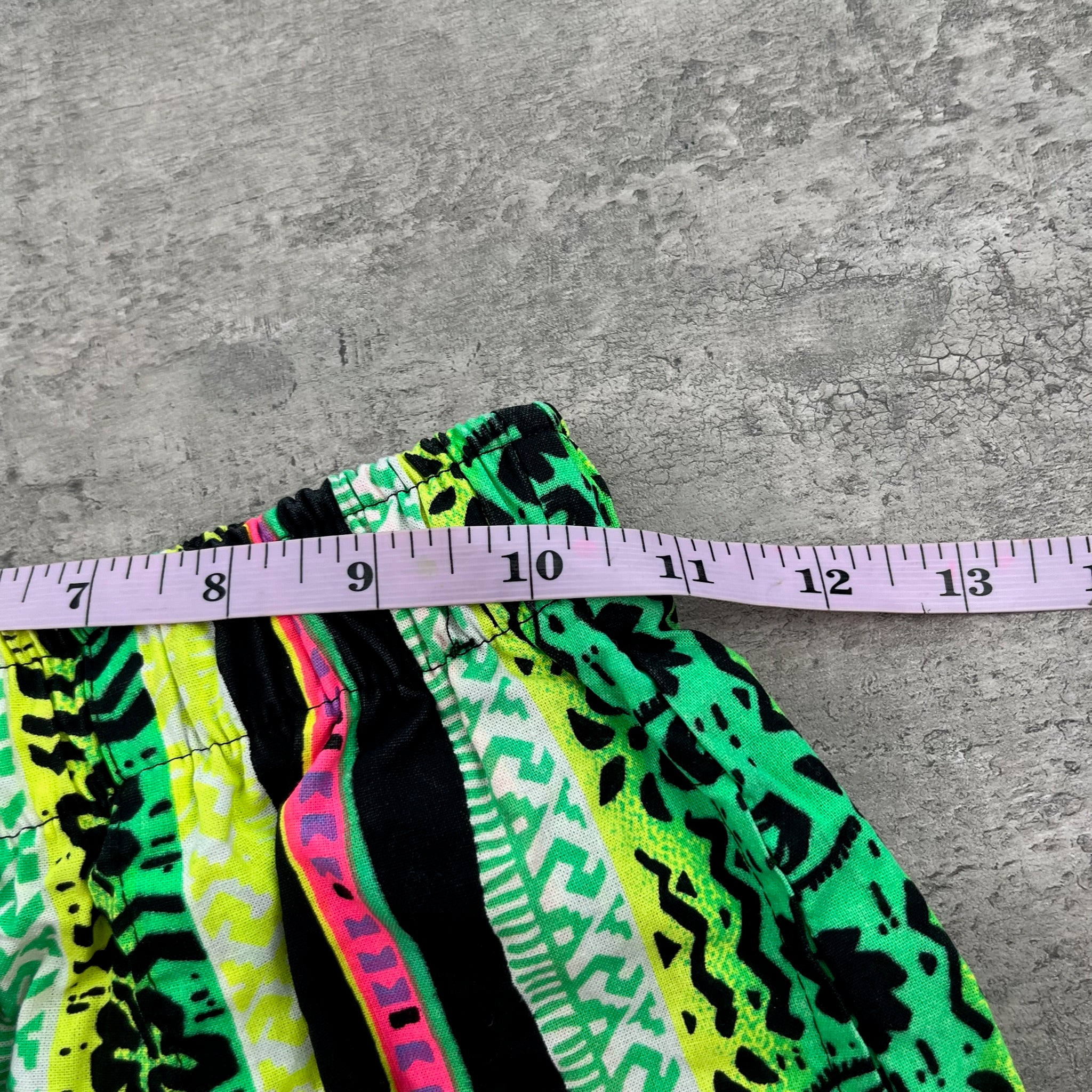 Vintage Neon Surf AOP Shorts Youth Medium