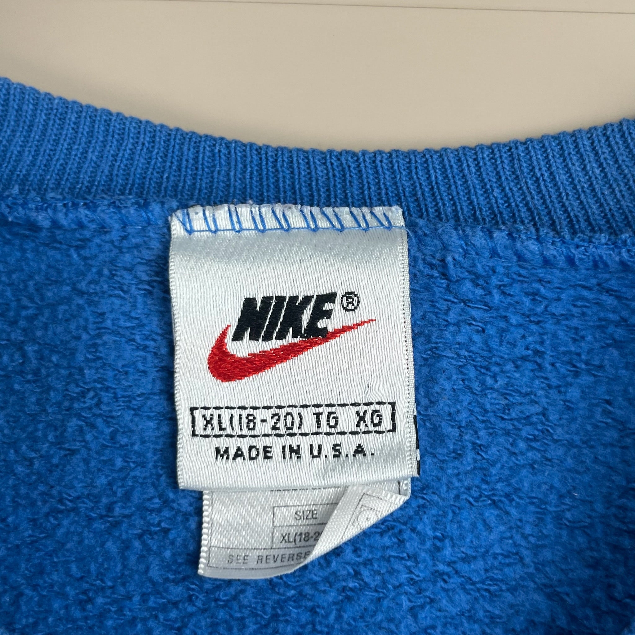 Vintage Nike Sweater Youth Large
