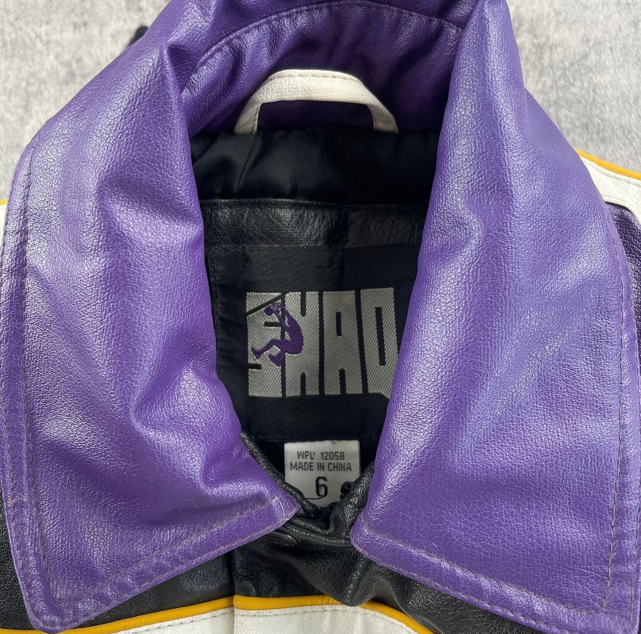 Vintage Lakers Shaq Jacket 5/6