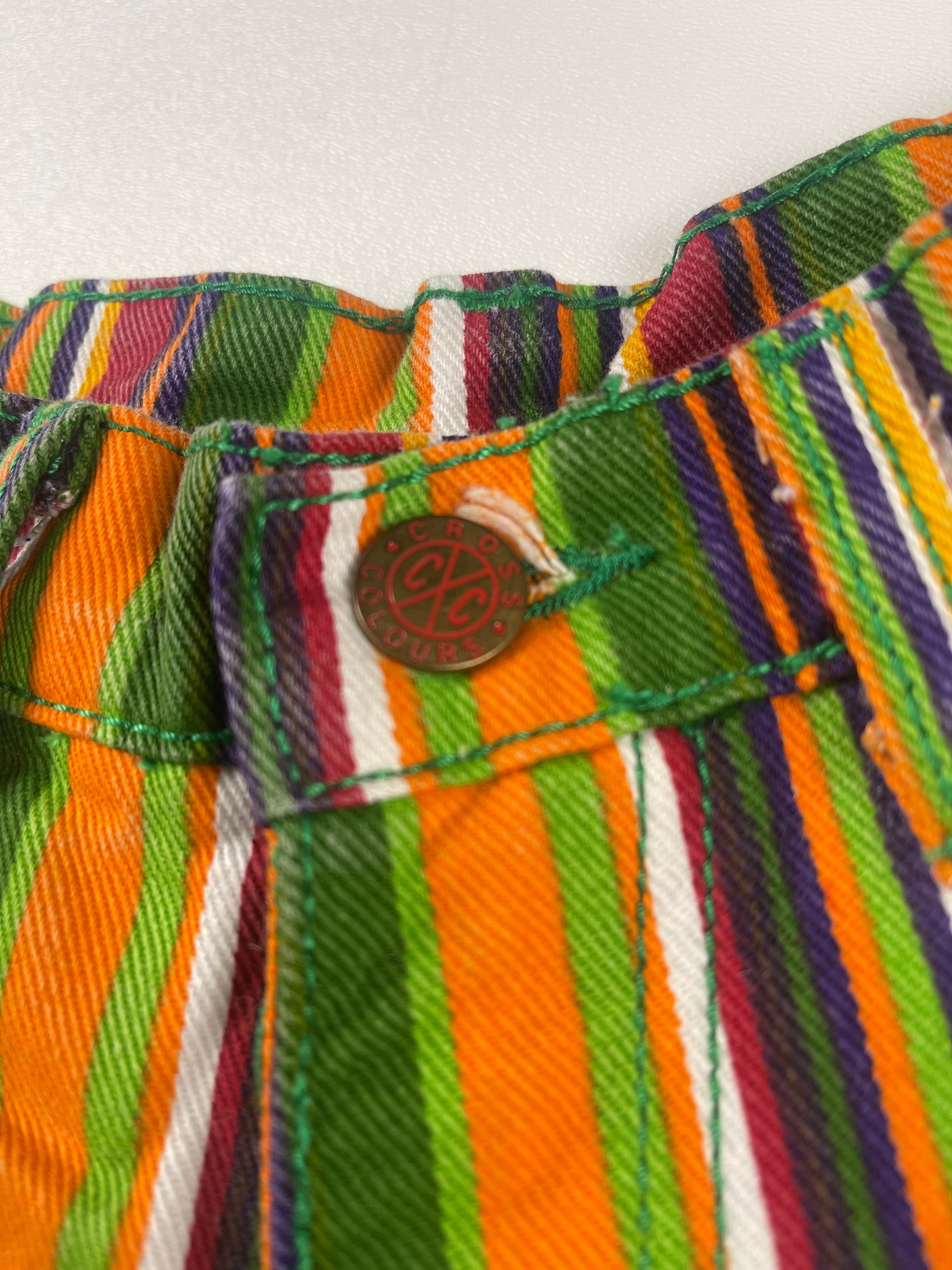 Vintage 90’s Cross Colours Denim Shorts Youth XL/ Adult XS