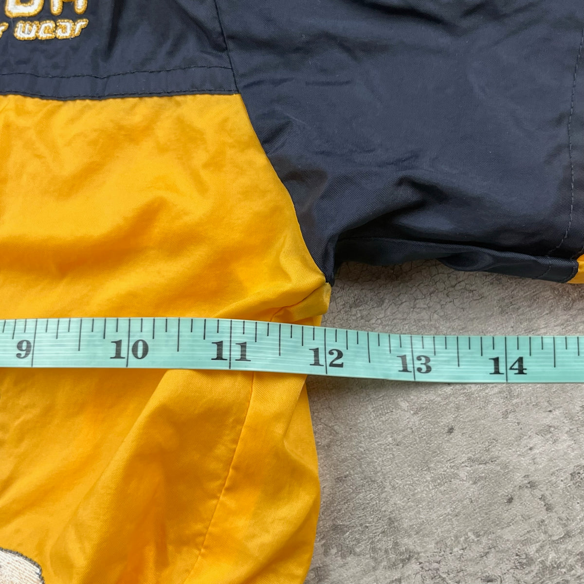 Vintage Winnie The Pooh Windbreaker 6-9 Mo