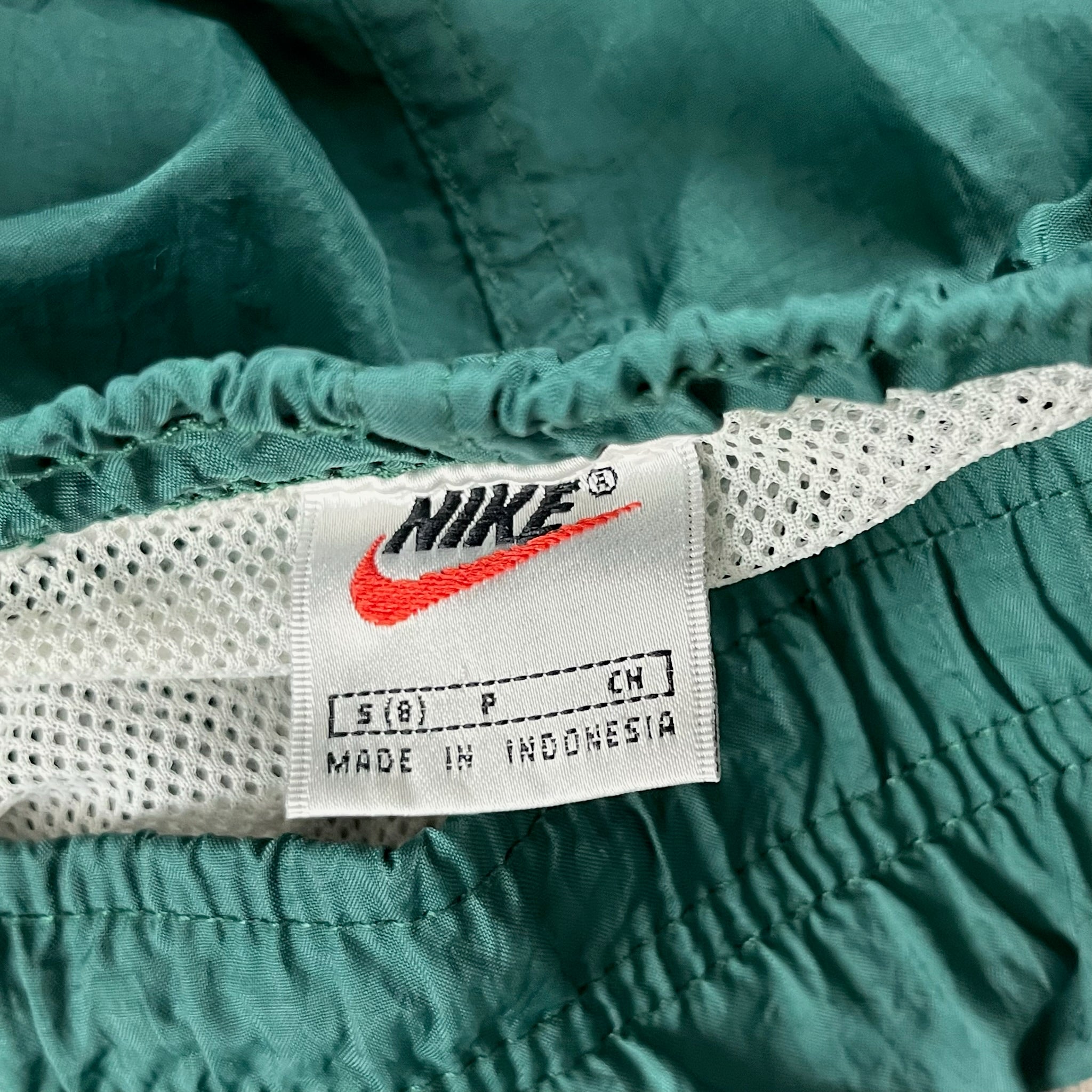 Vintage 90's Nike Shorts Youth Large