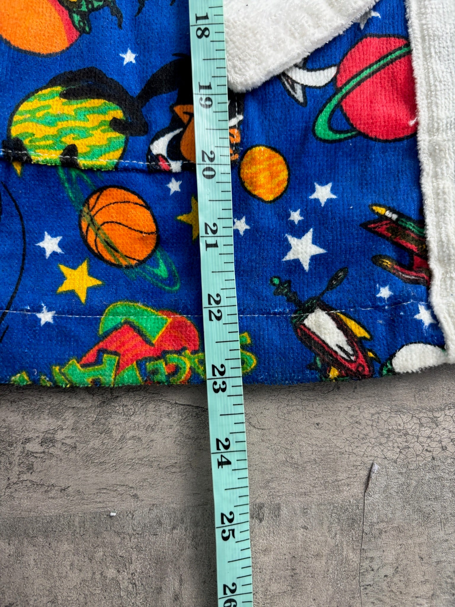Vintage Deadstock Space Jam Robe 5-7