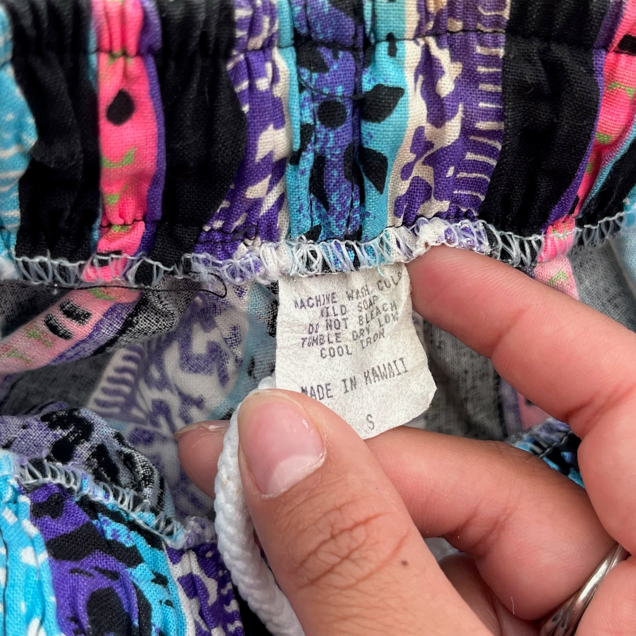Vintage Surf AOP Shorts 6/7