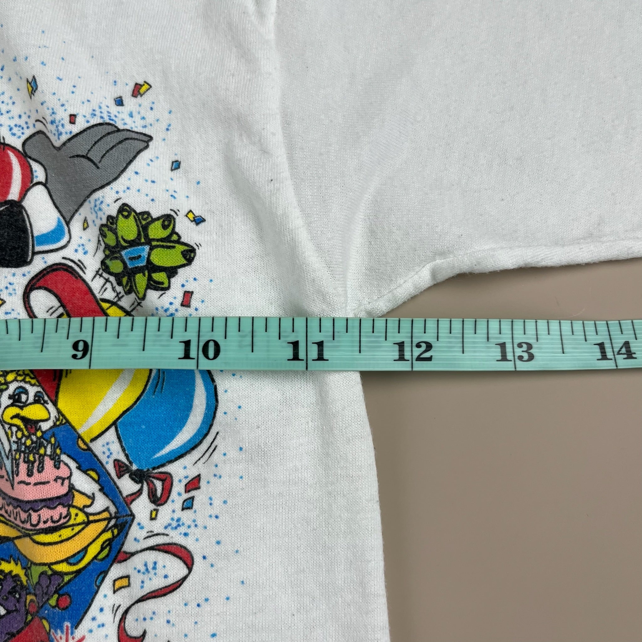 Vintage Chuck E Cheese 6T