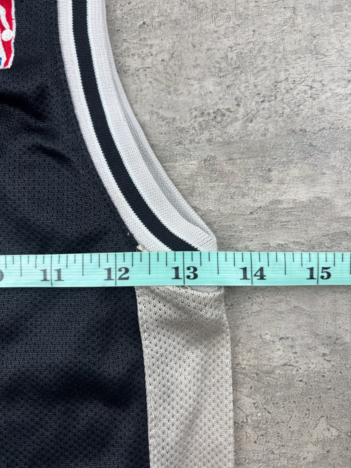 Vintage San Antonio Duncan Jersey 5T
