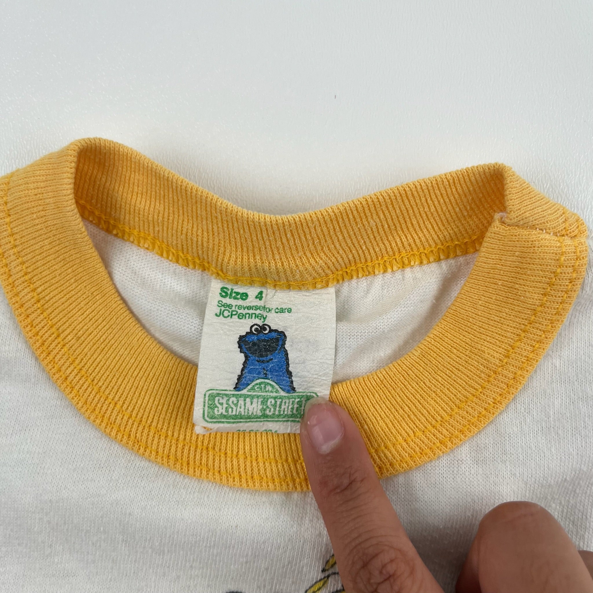 Vintage Sesame Street Ringer 2T