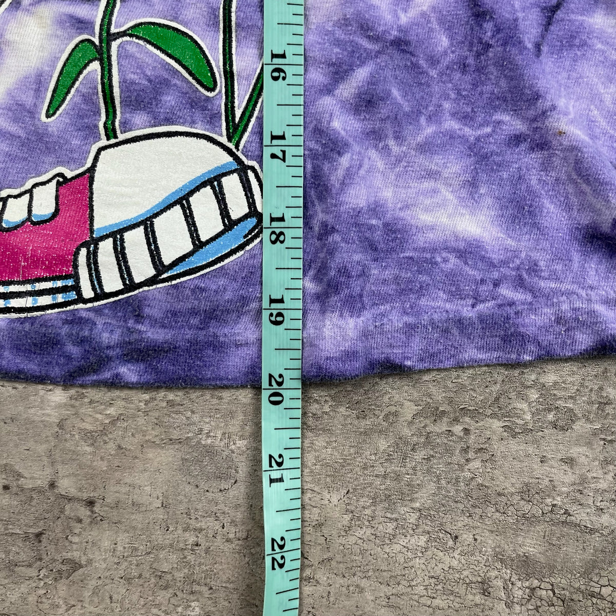 Vintage Tweety Tie Dye 6x