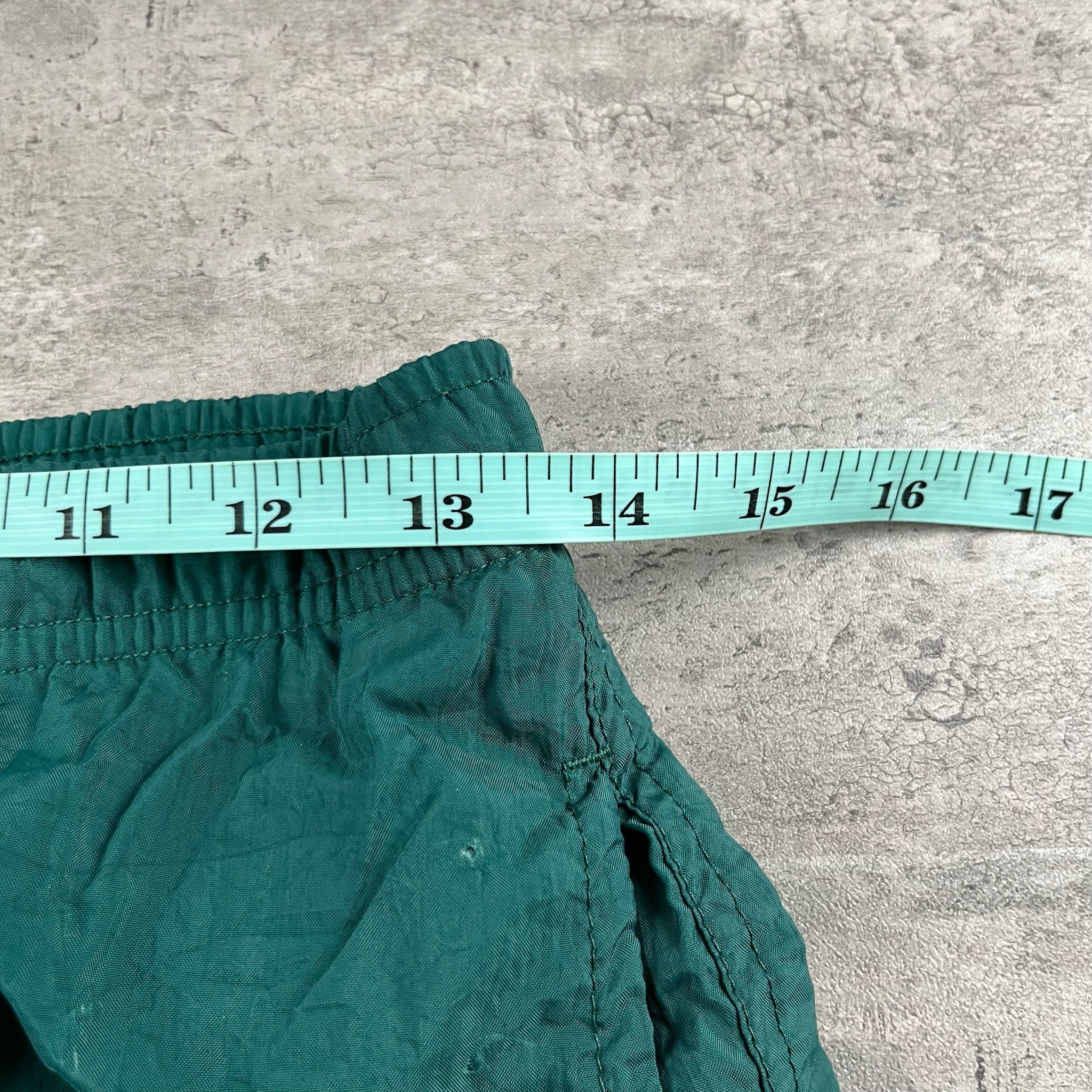 Vintage 90's Nike Shorts Youth Large