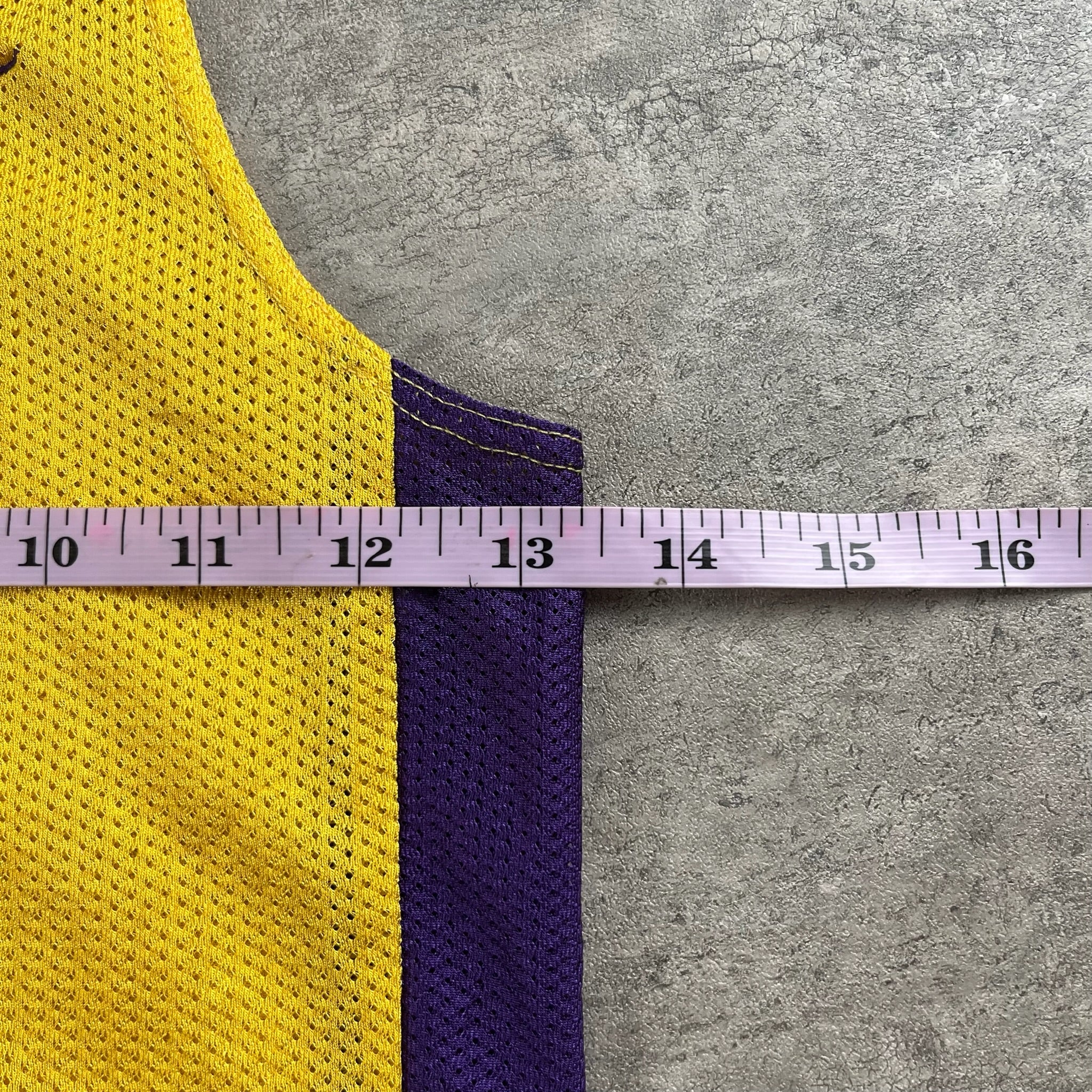 Vintage Kobe Bryant Los Angeles Lakers Jersey 3/4T