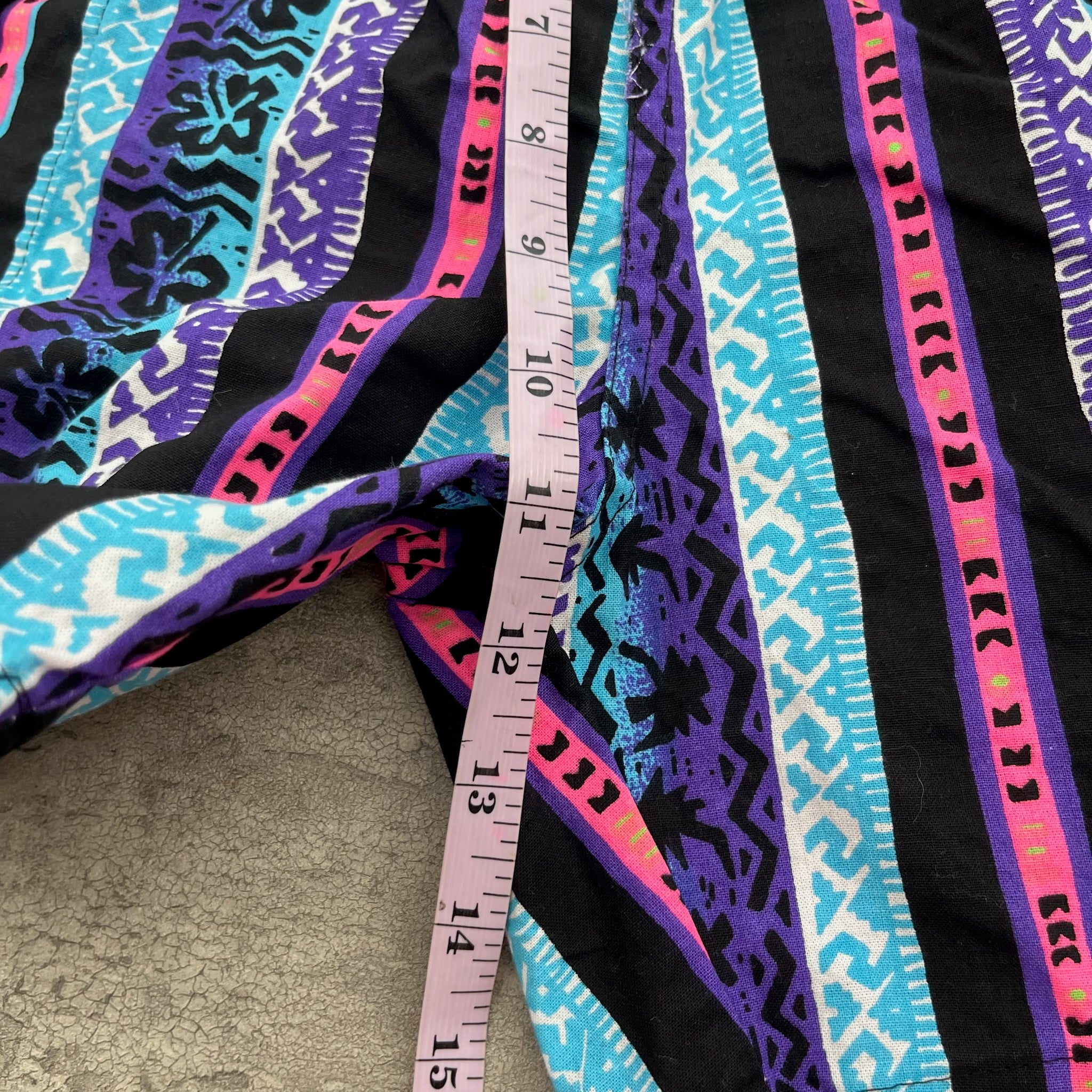 Vintage Surf AOP Shorts 6/7