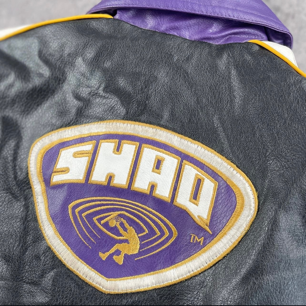 Vintage Lakers Shaq Jacket 5/6