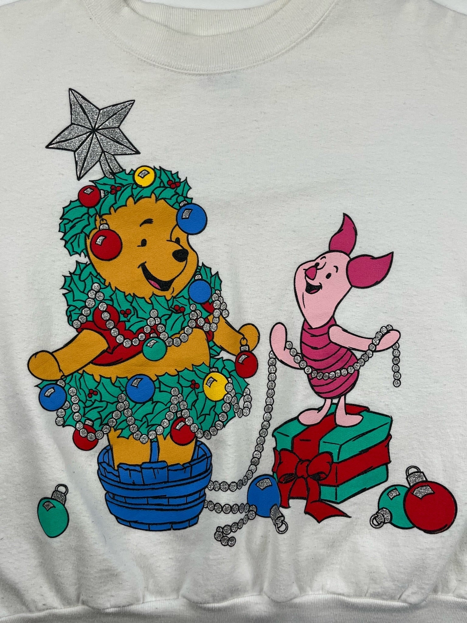 Vintage Christmas Winnie the Pooh Crewneck Youth Medium