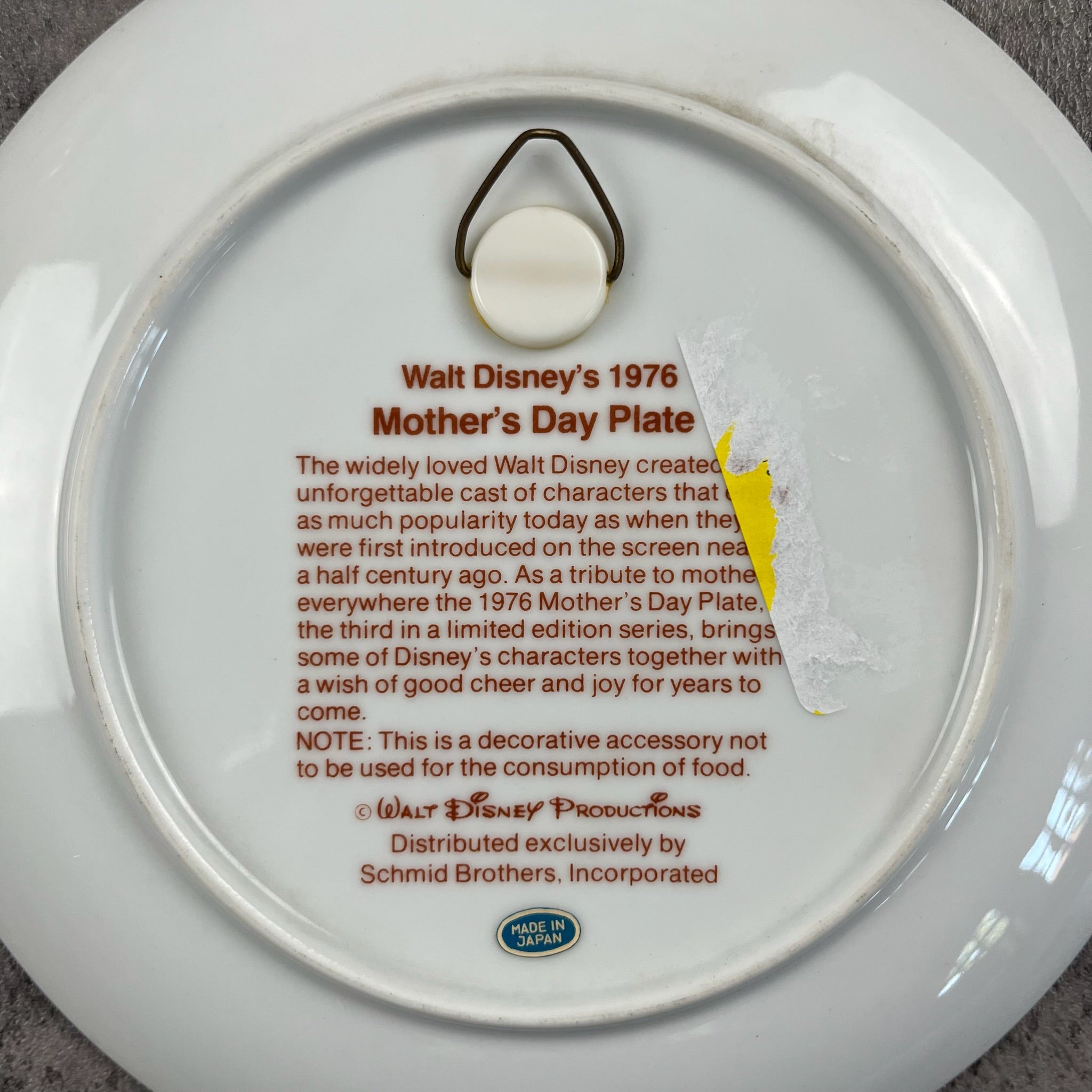 Vintage ‘76 Disney Mother’s Day Collectibles Plate