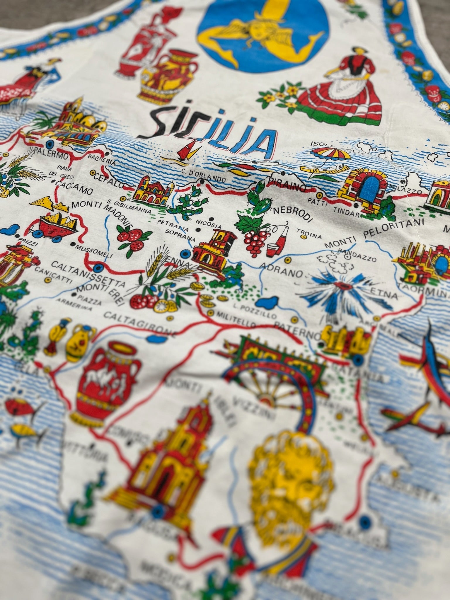 Vintage Sicily Apron Adult Small
