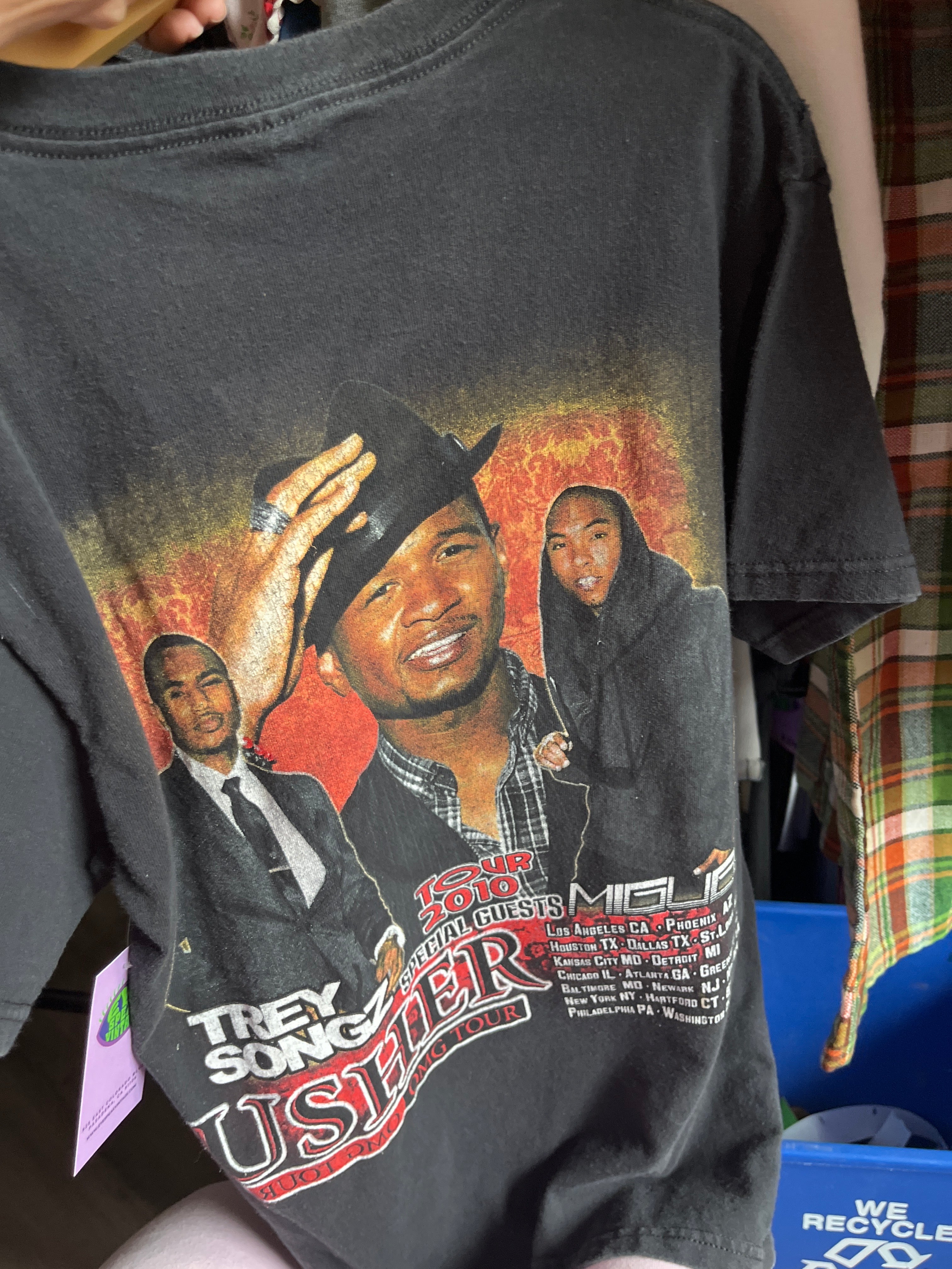 Y2K Usher T-Shirt Youth L