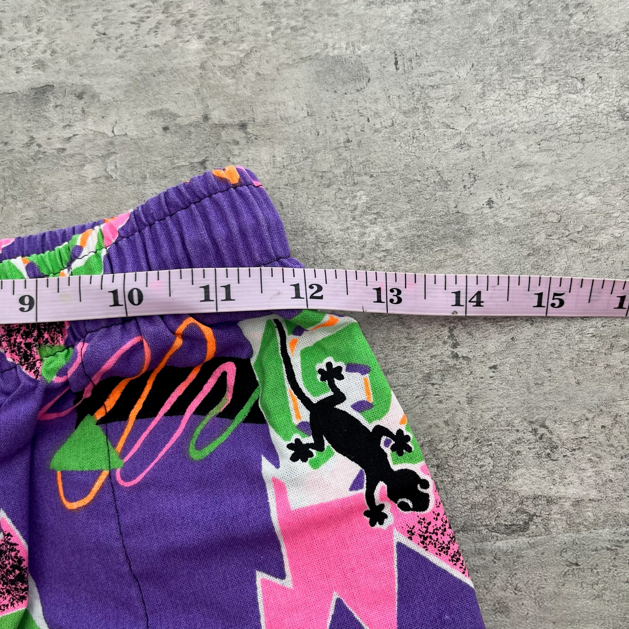 Vintage Surf Print Shorts Youth Large
