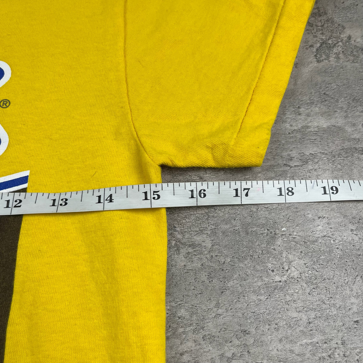 Vintage Nesquik Youth Medium